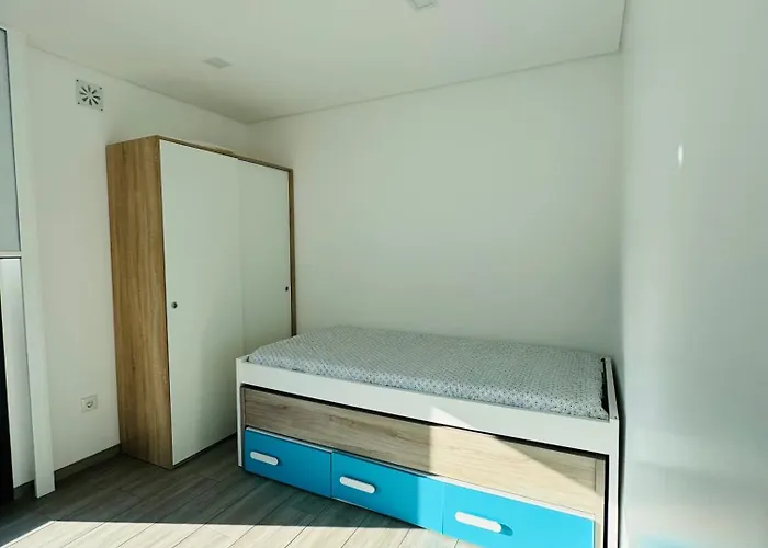 Domlina Luxury House Вилла Эшпозенди