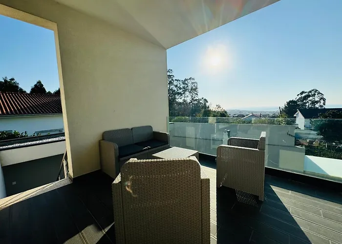 Domlina Luxury House * Эшпозенди