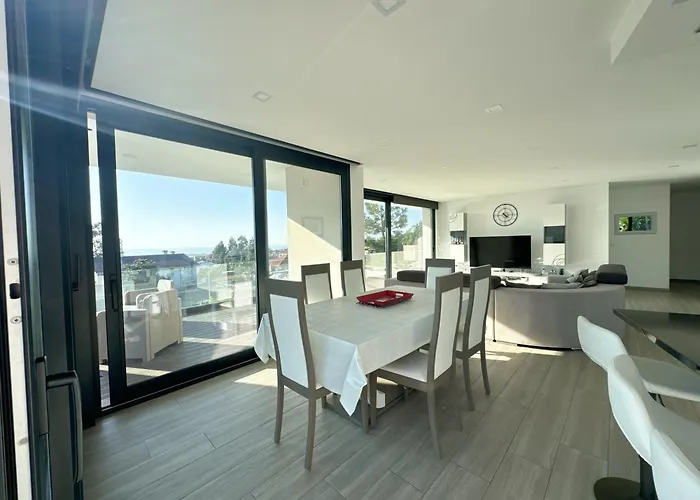 Domlina Luxury House Эшпозенди